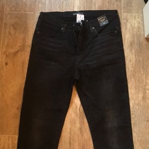 AUTHENTIC J CREW BLACK JEANS